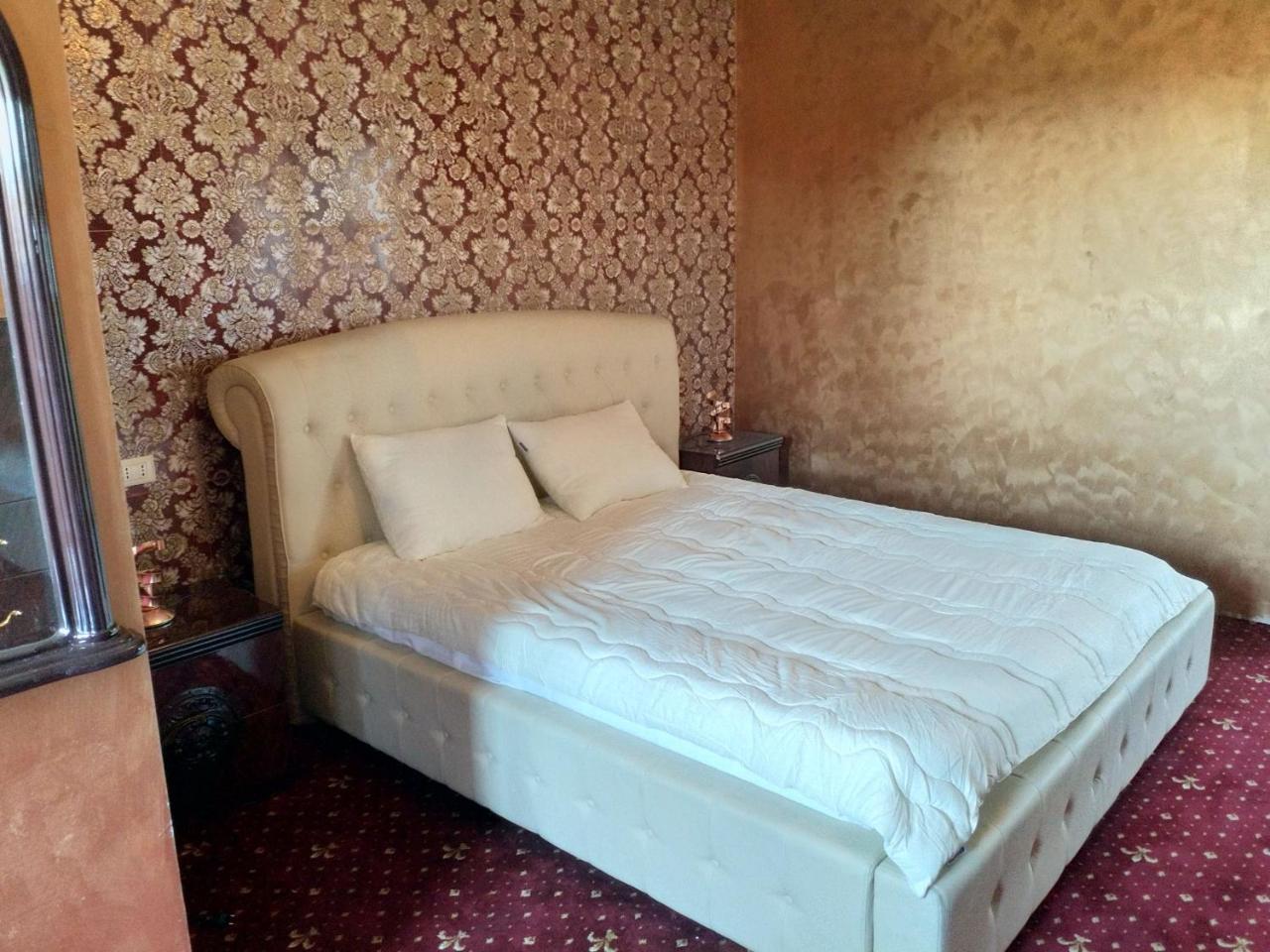 Liberty Junior Apartment ฟาการาช ภายนอก รูปภาพ